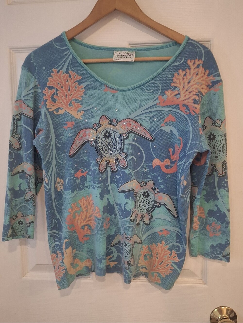Cactus Bay Sea Turtle Coral Top M Blue Turquoise Embellished Long Sleeve Knit